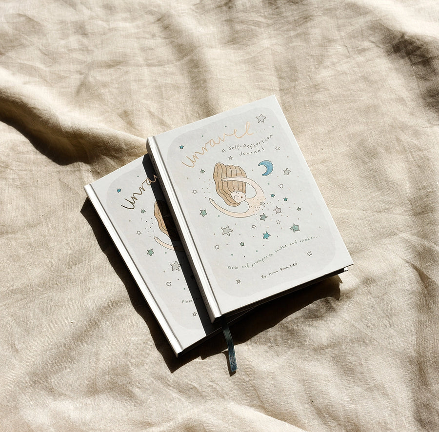 Unravel - A self reflection journal - Love & Light
