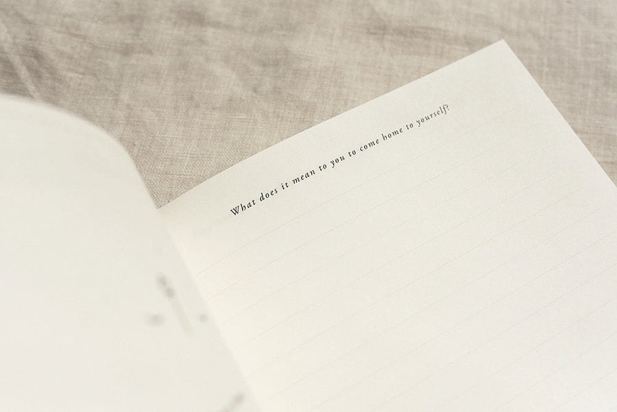Unravel - A self reflection journal - Love & Light