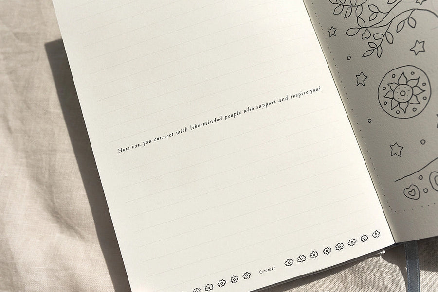 Unravel - A self reflection journal - Love & Light