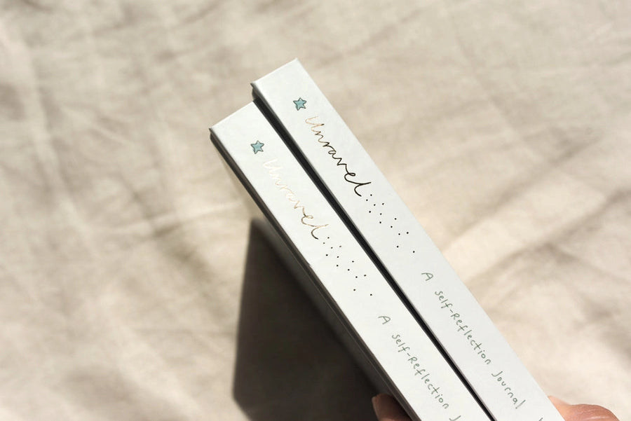 Unravel - A self reflection journal - Love & Light